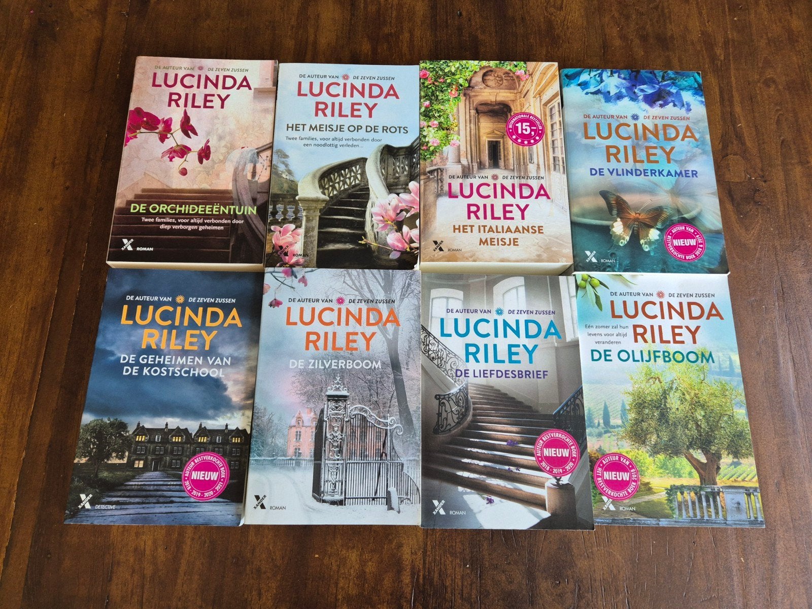 8 boeken van Lucinda Riley, voor maar 30 euro, Ophalen, Zo goed als nieuw