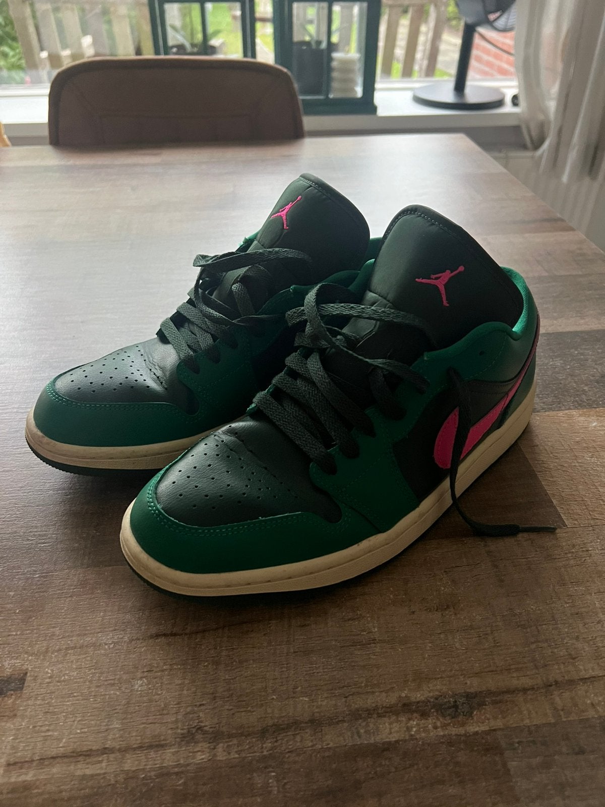 Nike Air Jordan maat 42,5, Kleding | Dames, Schoenen, Ophalen of Verzenden, Groen, Sneakers of Gympen, Zo goed als nieuw