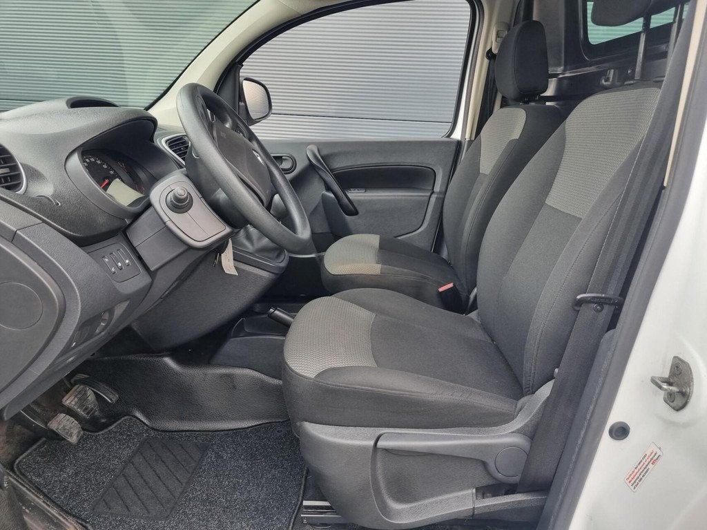 Renault Kangoo 1.2 TCe 115 PK Grijs kenteken benzine airco, Voorwielaandrijving, Gebruikt, Euro 6, 4 cilinders