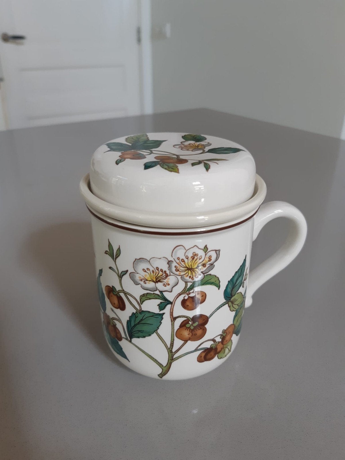 Theemok met zeef Villeroy en Boch Botanica, Huis en Inrichting, Keuken | Servies, Ophalen of Verzenden, Zo goed als nieuw, Overige stijlen