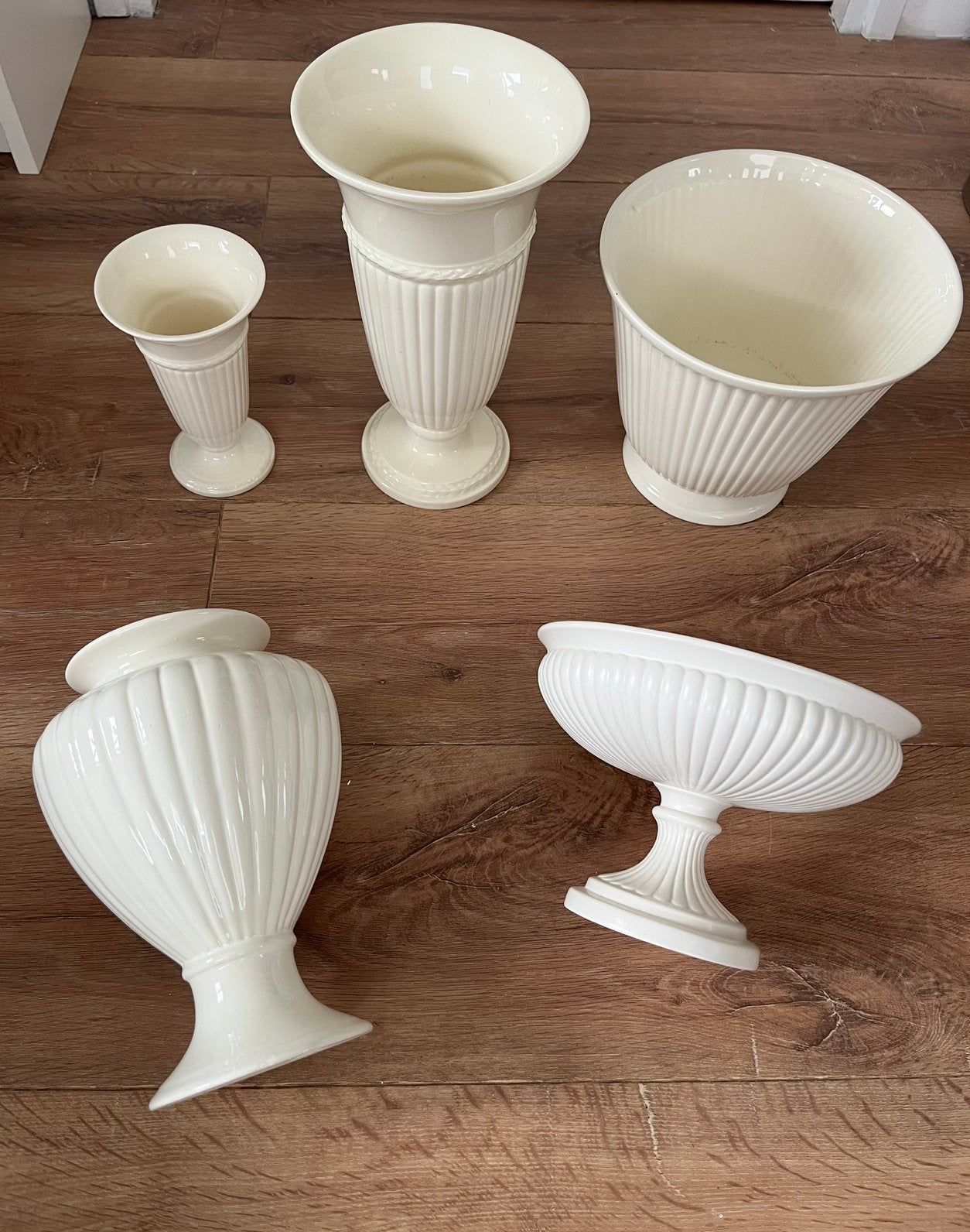 Wedgwood vazen, bloempot, fruitschaal, Ophalen of Verzenden, Wedgwood, Aardewerk, Schaal of Schalen