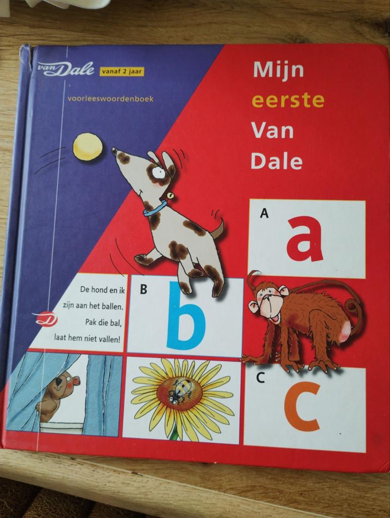 Mijn eerste van Dale- voorleesboek vanaf 2 jaar, Boeken, Ophalen of Verzenden, Zo goed als nieuw, 3 tot 4 jaar