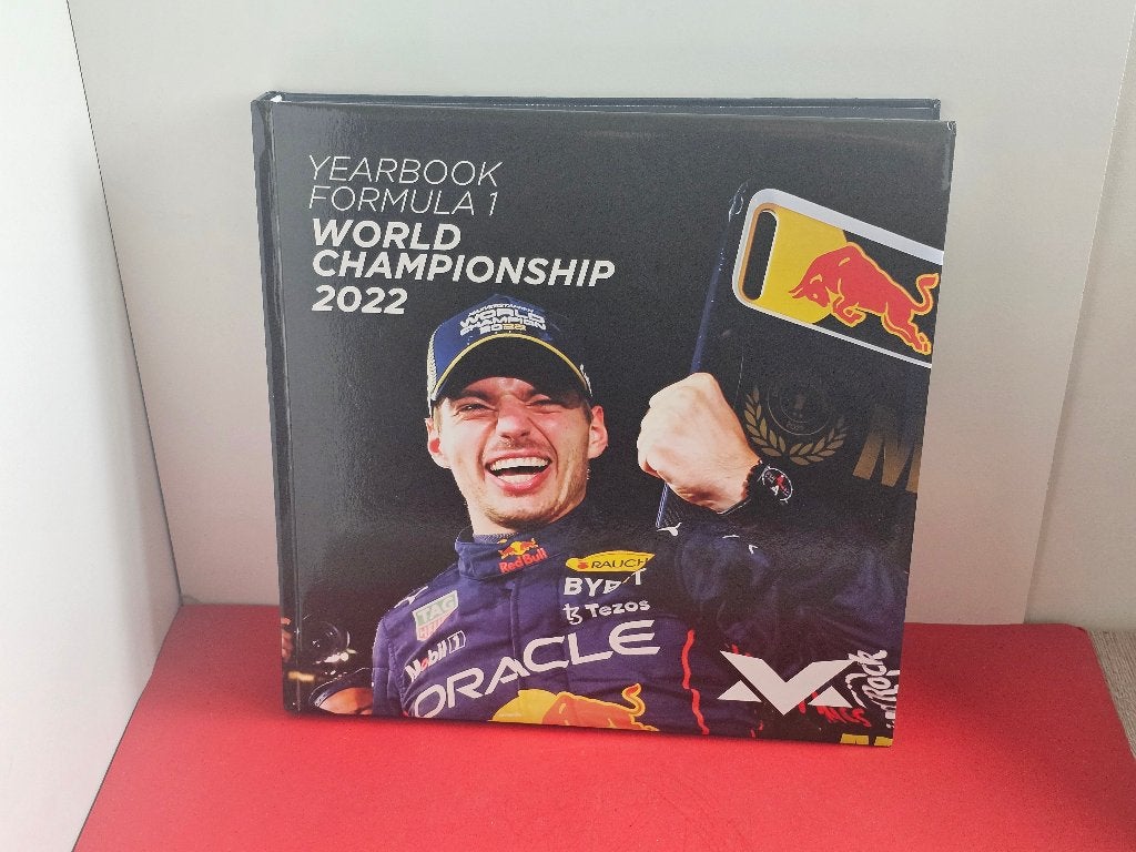 Max Verstappen Red Bull Jaarboek 2022., Ophalen of Verzenden, Zo goed als nieuw, Formule 1