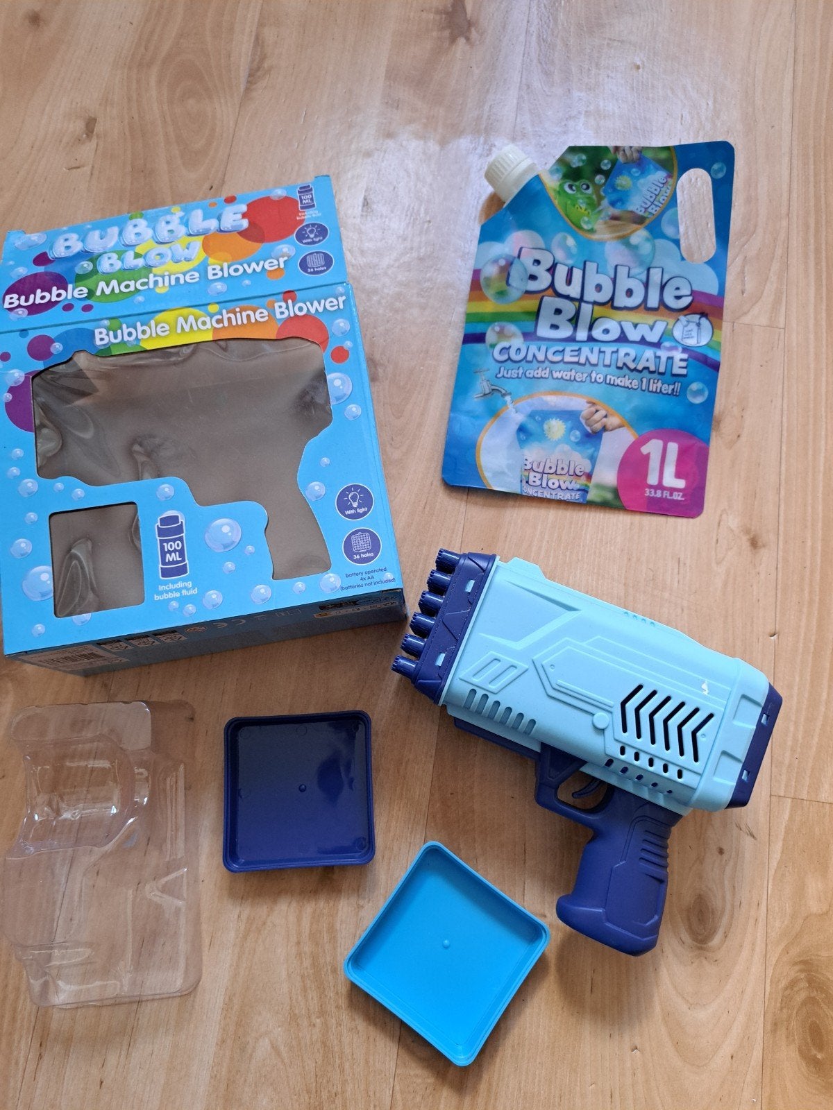 Bubble Machine Blower met extra bellenblaas middel, Ophalen of Verzenden, Zo goed als nieuw, Jongen of Meisje