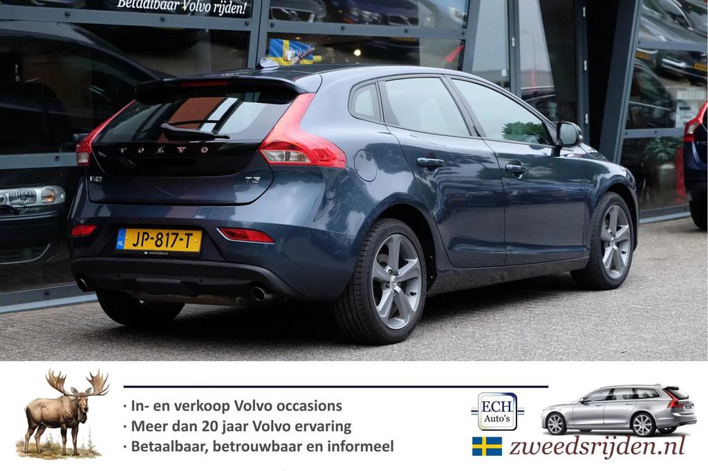 Volvo V40 2.0 T3 Momentum, Navi, 17inch, Stoelv € 11.950,0, Stof, Gebruikt, 4 cilinders, Blauw