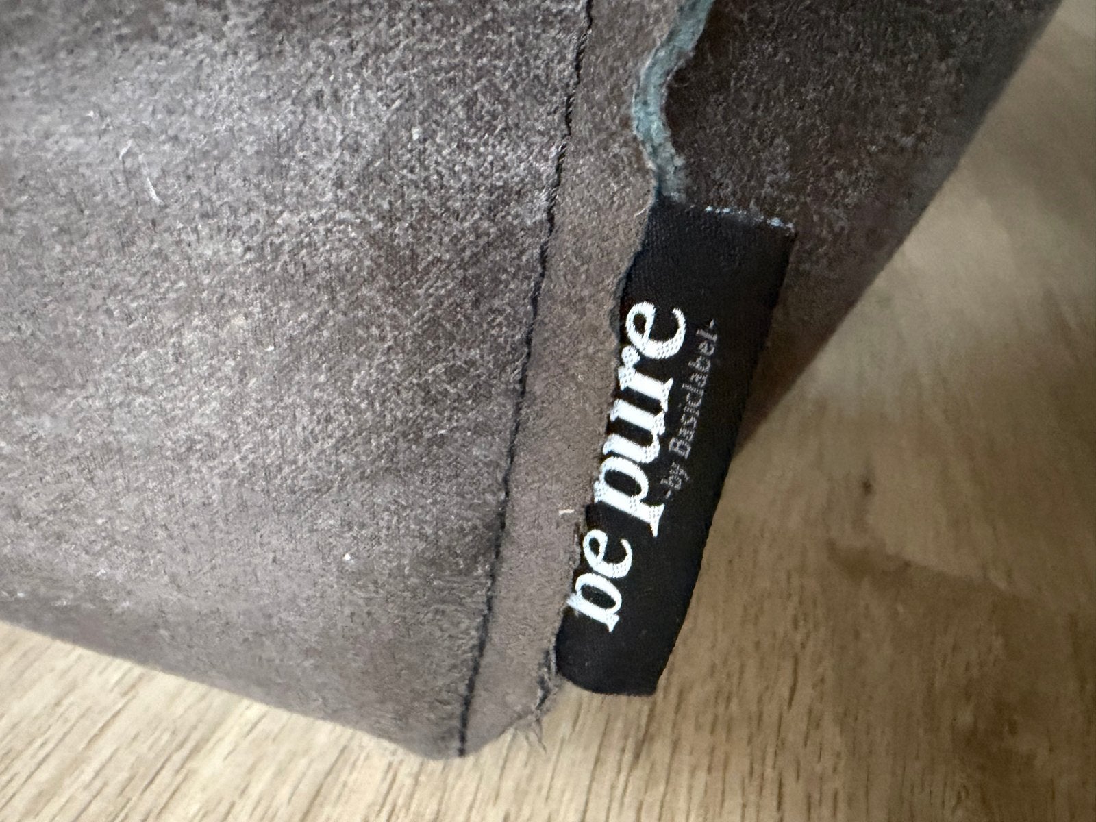 Be Pure - Basiclabel poef/voetenbank - Grijs, Huis en Inrichting, Ophalen, Gebruikt, Zwart, Textiel