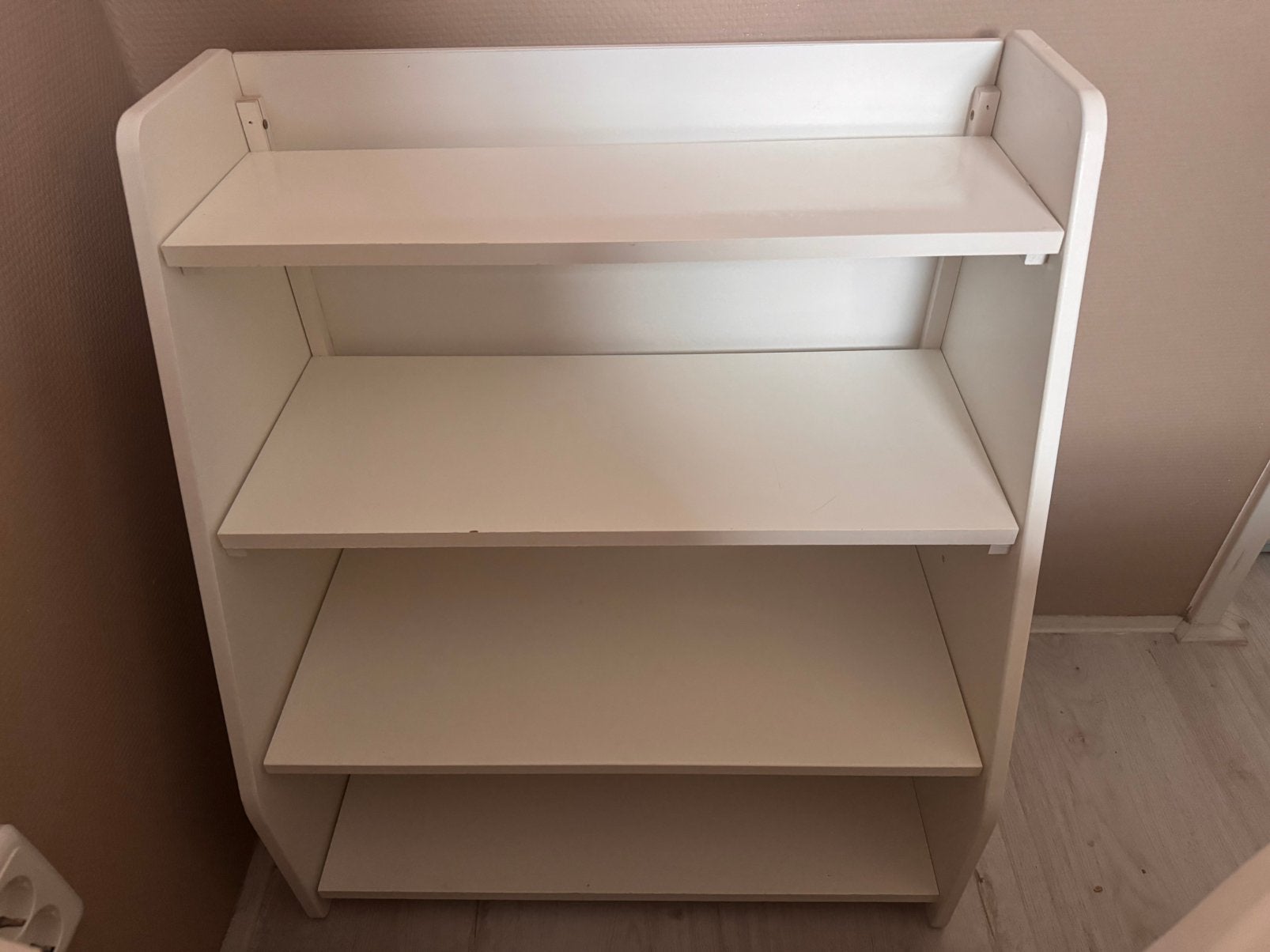 Witte boekenkast/ speelkast, Kinderen en Baby's, Kinderkamer | Commodes en Kasten, Ophalen, Minder dan 75 cm, 105 cm of meer, Zo goed als nieuw