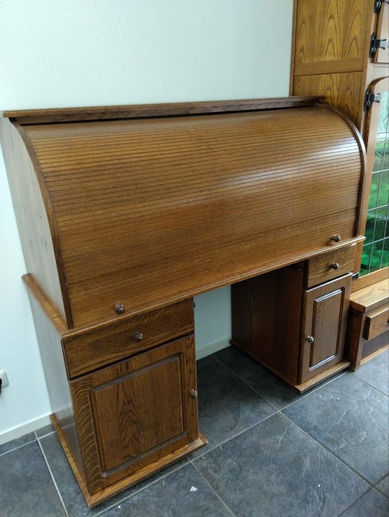 Houten bureau met roldeur, lades en deurtjes, Ophalen