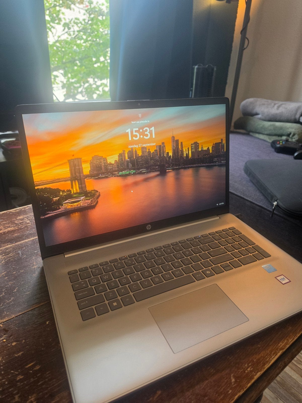 HP Laptop 2025- 17,3 inch scherm, in zeer goede staat, Computers en Software, Ophalen, 2 tot 3 Ghz, Zo goed als nieuw, HP