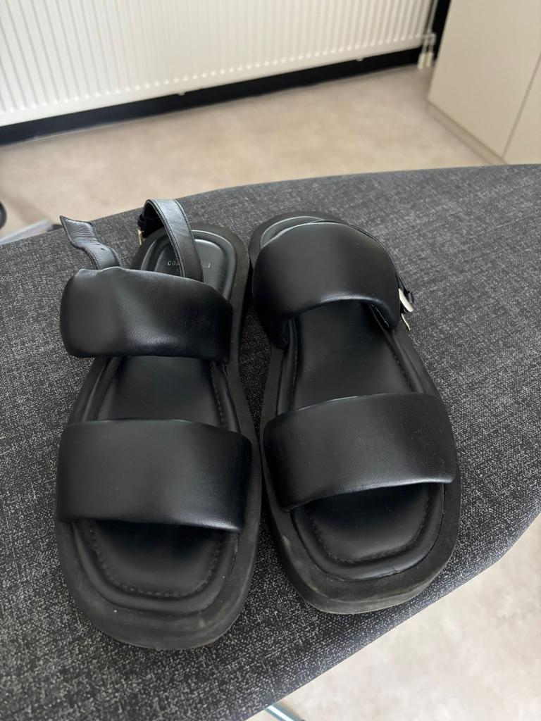 Copenhagen Studios zwarte sandalen maat 39/40, Zwart, Zo goed als nieuw, Sandalen of Muiltjes, Ophalen of Verzenden