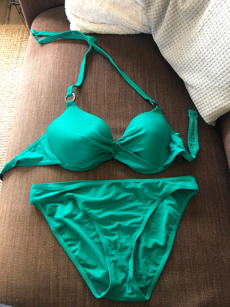 Livera Bikini Set - Groen (Top 42, Broekje 38), Ophalen of Verzenden, Zo goed als nieuw, Groen, Bikini