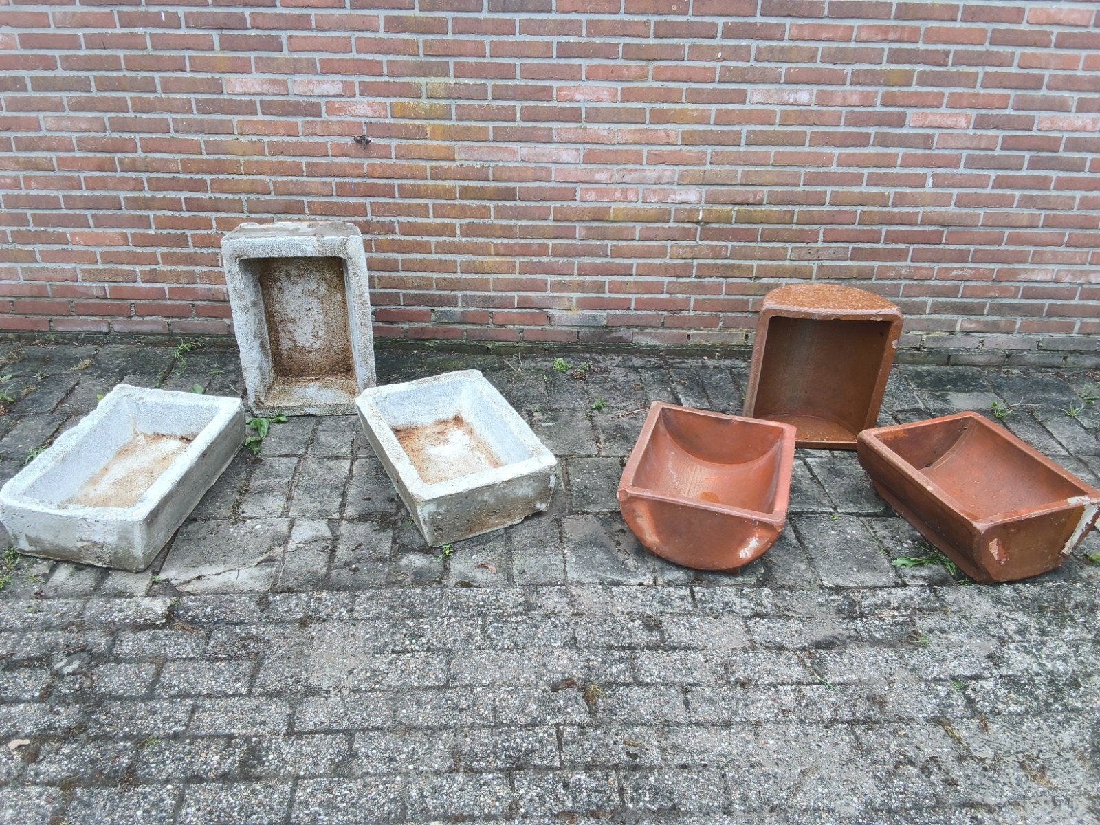 Voederbakken te gebruiken als bloembakken, Tuin en Terras, Bloembakken en Plantenbakken, Ophalen, Gebruikt, Minder dan 60 cm, Beton