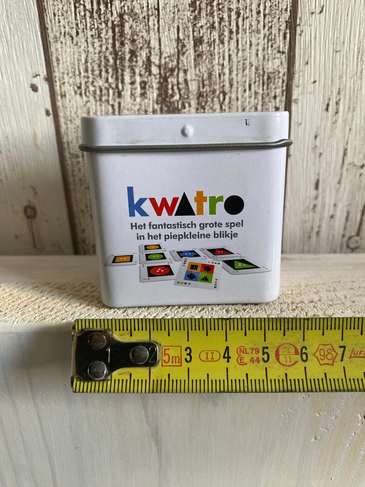 Kwatro Kaartspel in Blik - Het fantastisch grote spel, Een of twee spelers, Ophalen of Verzenden, Nieuw