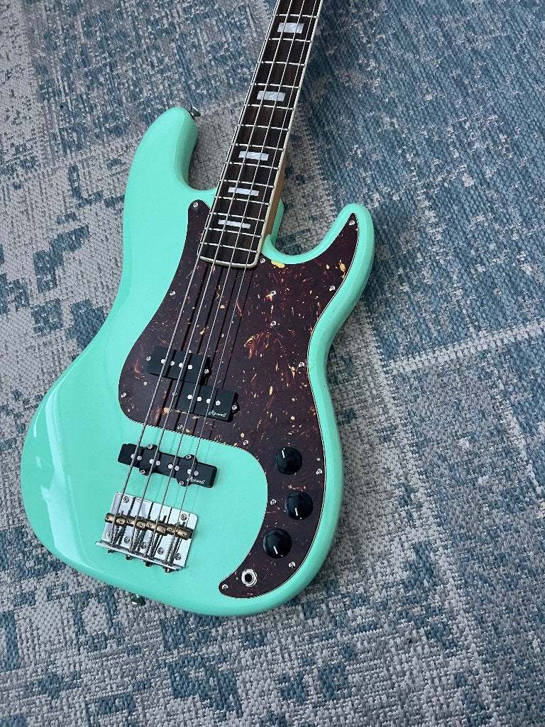 Harley Benton MV-4PJ  De Luxe bas, ruil tegen shortscale bas, Ophalen of Verzenden, Zo goed als nieuw, Elektrisch
