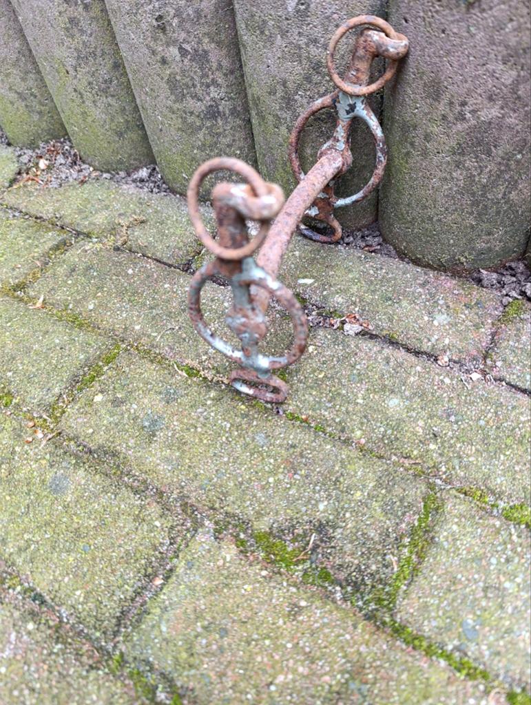 Oud paardenbit - Decoratief roestig metalen bit, Ophalen of Verzenden