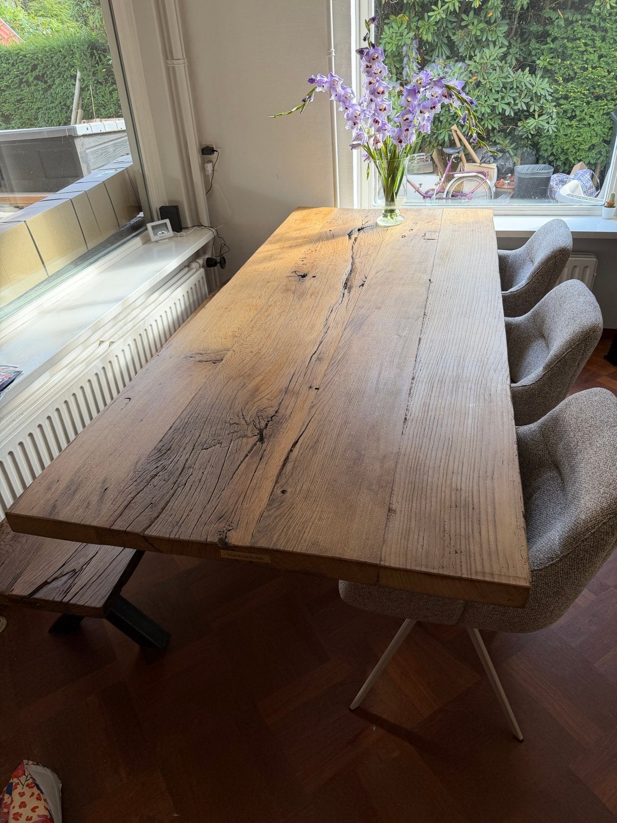 Robuuste Eiken eettafel met bijpassende bank, Ophalen, Gebruikt, 100 tot 150 cm, Eikenhout