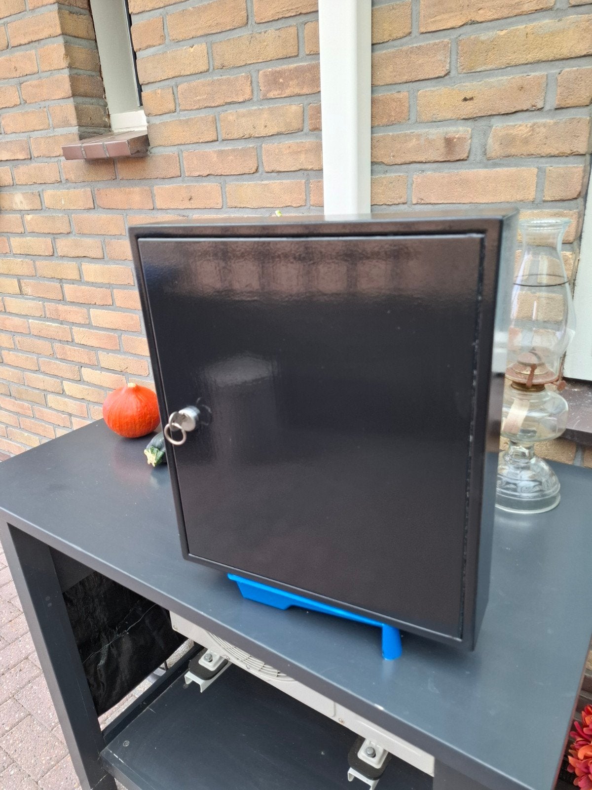 Metalen sleutelkastje met 40 haken, Gebruikt, Ophalen of Verzenden, Metaal, Grijs