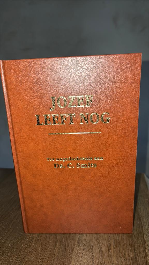 KR-1 Ds C Smits. Jozef leeft nog, Boeken, Ophalen of Verzenden, Gelezen