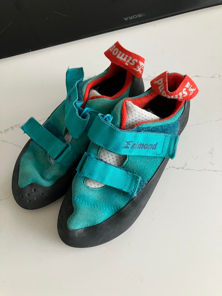 Kinder klim/boulder schoenen maat 35/36, Ophalen of Verzenden, Zo goed als nieuw, Klimsportschoenen