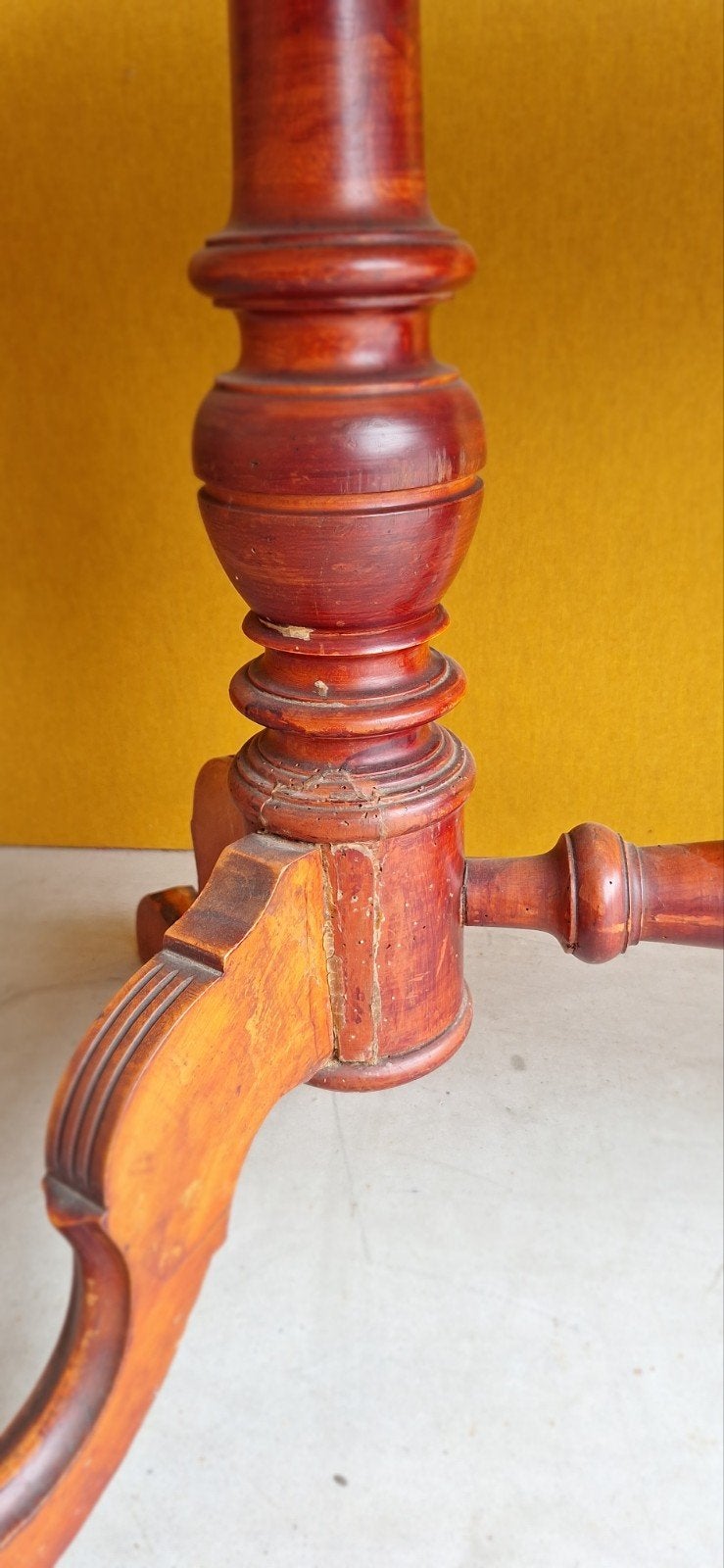 antieke mahonie houten spinkop tafel, sidetable, bijzettafel, Ophalen of Verzenden