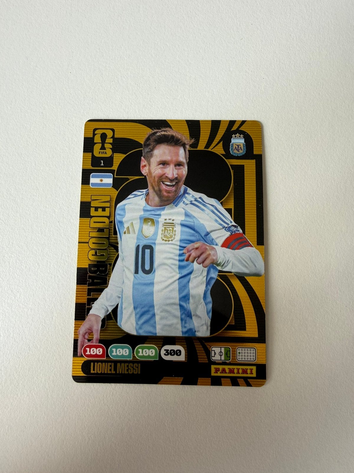 Messi golden baller kaart | Panini Adrenalyn 2026, Ophalen of Verzenden, Zo goed als nieuw, Buitenlandse clubs, Poster, Plaatje of Sticker