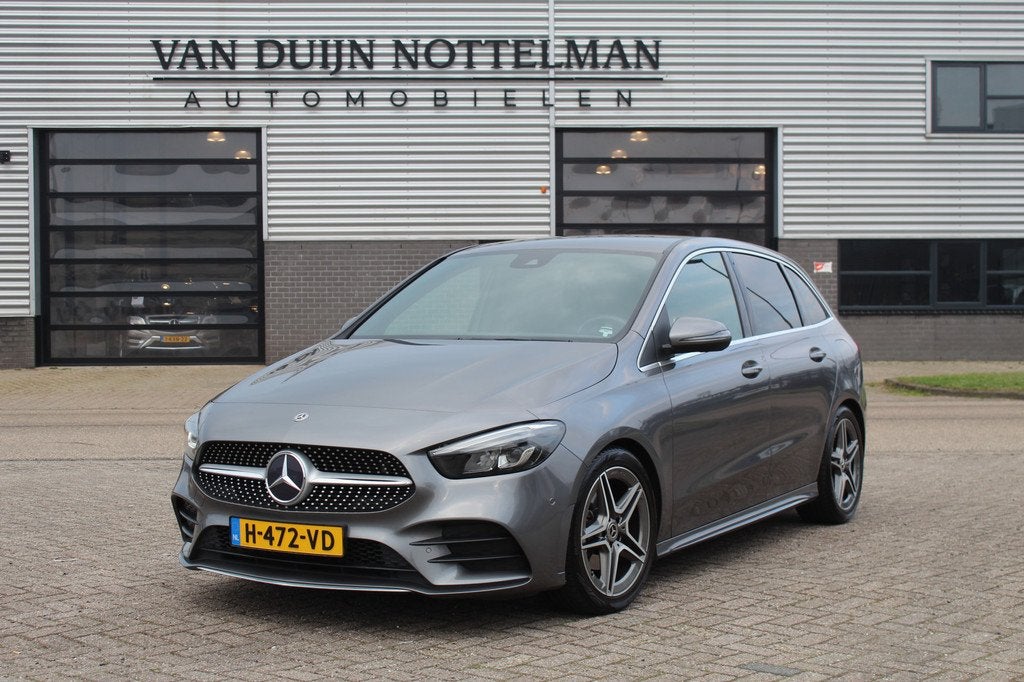 Mercedes-Benz B-Klasse 180 Business Solution AMG / Carplay /, Auto's, Mercedes-Benz, 136 pk, Gebruikt, 4 cilinders, Origineel Nederlands