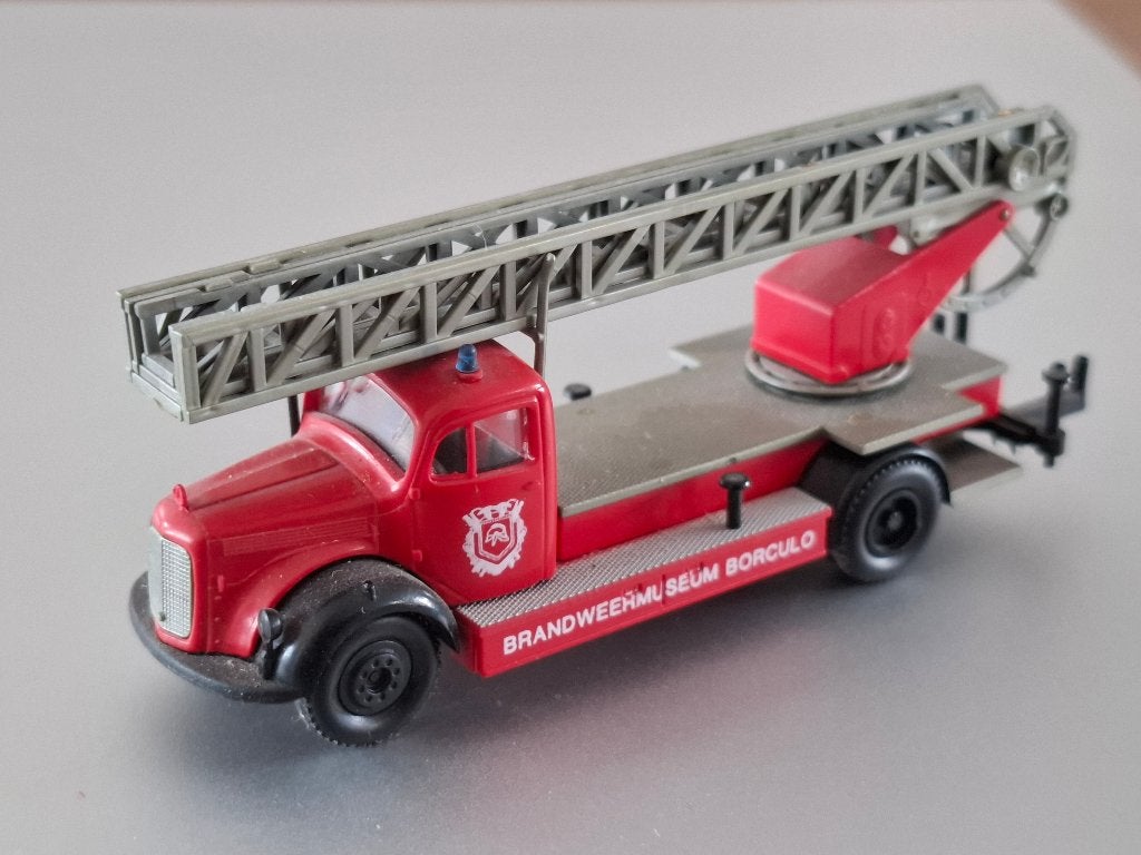 1:87 Magirus-Deutz Rundhauber BRANDWEERMUSEUM BORCULO € 10, Hobby en Vrije tijd, Verzenden, Zo goed als nieuw, Bus of Vrachtwagen