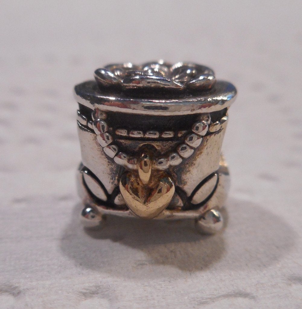 Pandora Zilveren bedel Juwelendoosje met Gouden hart nr.109