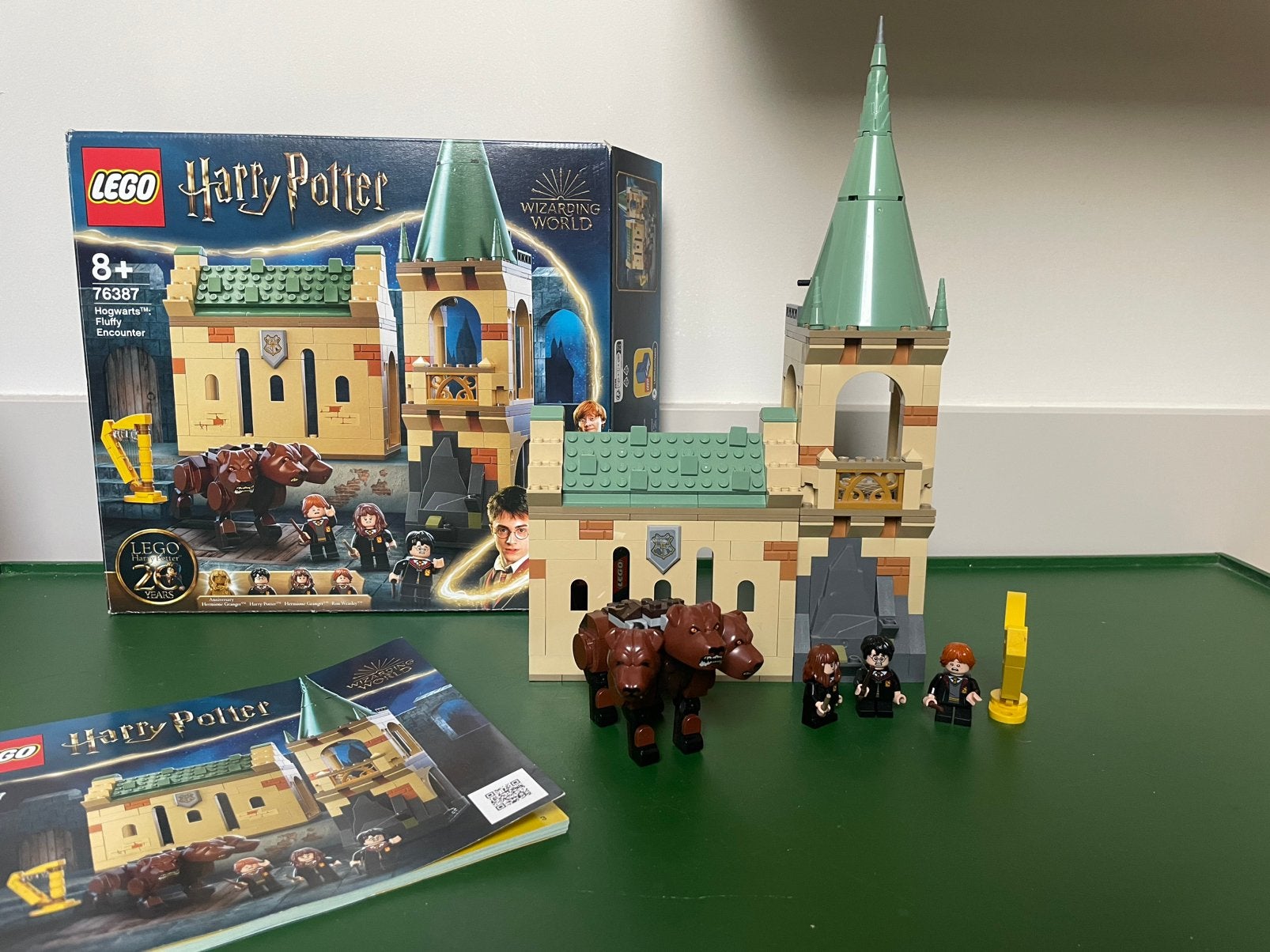 LEGO Harry Potter Zweinstein - Pluizige Ontmoeting (76387), Ophalen of Verzenden, Zo goed als nieuw