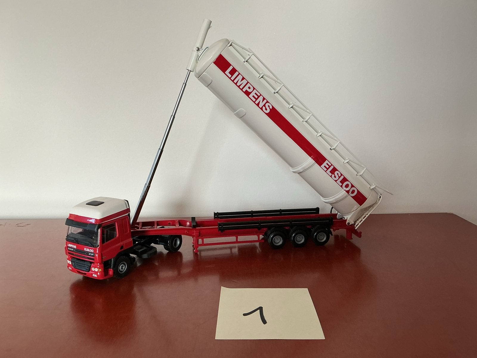 DAF CF Bulkwagen Limpens Elsoo - Lion Car Schaal 1:50, Ophalen of Verzenden, Gebruikt, Bus of Vrachtwagen