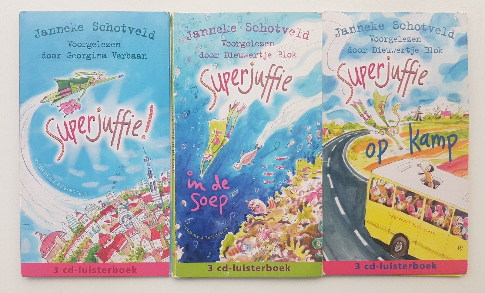 3x Luisterboek Superjuffie | In De Soep | Op Kamp, Boeken, Ophalen of Verzenden, Janneke Schotveld, Cd, Kind