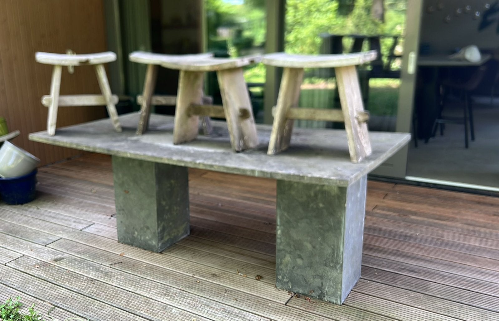 Stenen tafel gratis af te halen, Tuin en Terras, Ophalen, Zo goed als nieuw, Rechthoekig, Hout