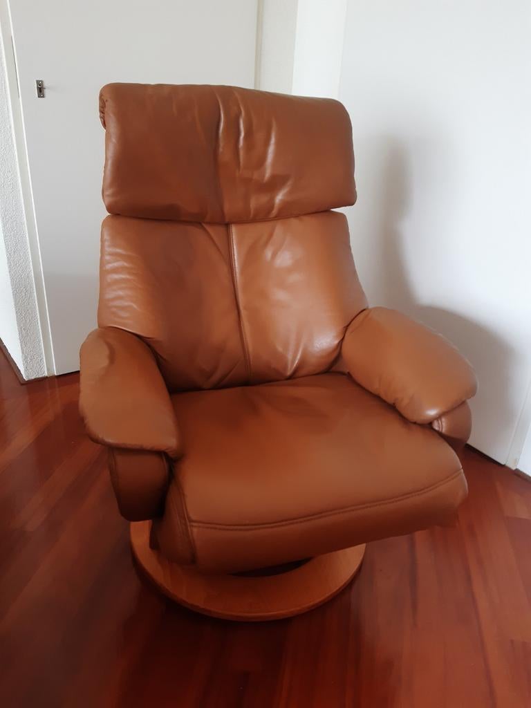 Comfortabele cognac leder relaxfauteuil ., Gebruikt, Modern, Comfort, 75 tot 100 cm, Ophalen of Verzenden