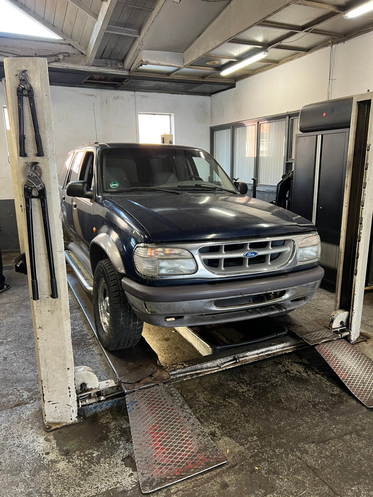 Ford Explorer 4.0V6 automaat 1996 voor onderdelen/parts, Gebruikt, ., Ophalen of Verzenden, Ford