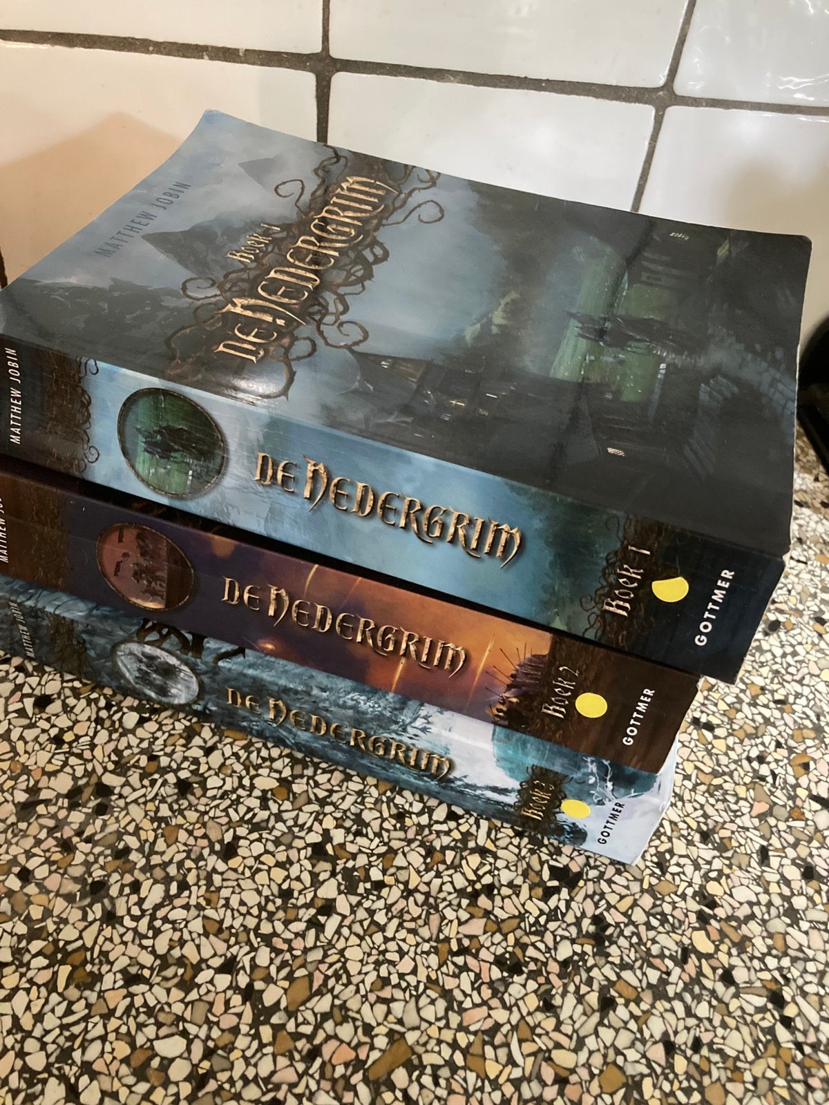 Set boeken de nedergrim, Boeken, Ophalen of Verzenden, Gelezen