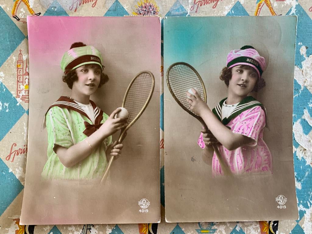 1921 Meisje met tennisracket (CC), Ophalen of Verzenden, 1920 tot 1940, Gelopen, Kinderen