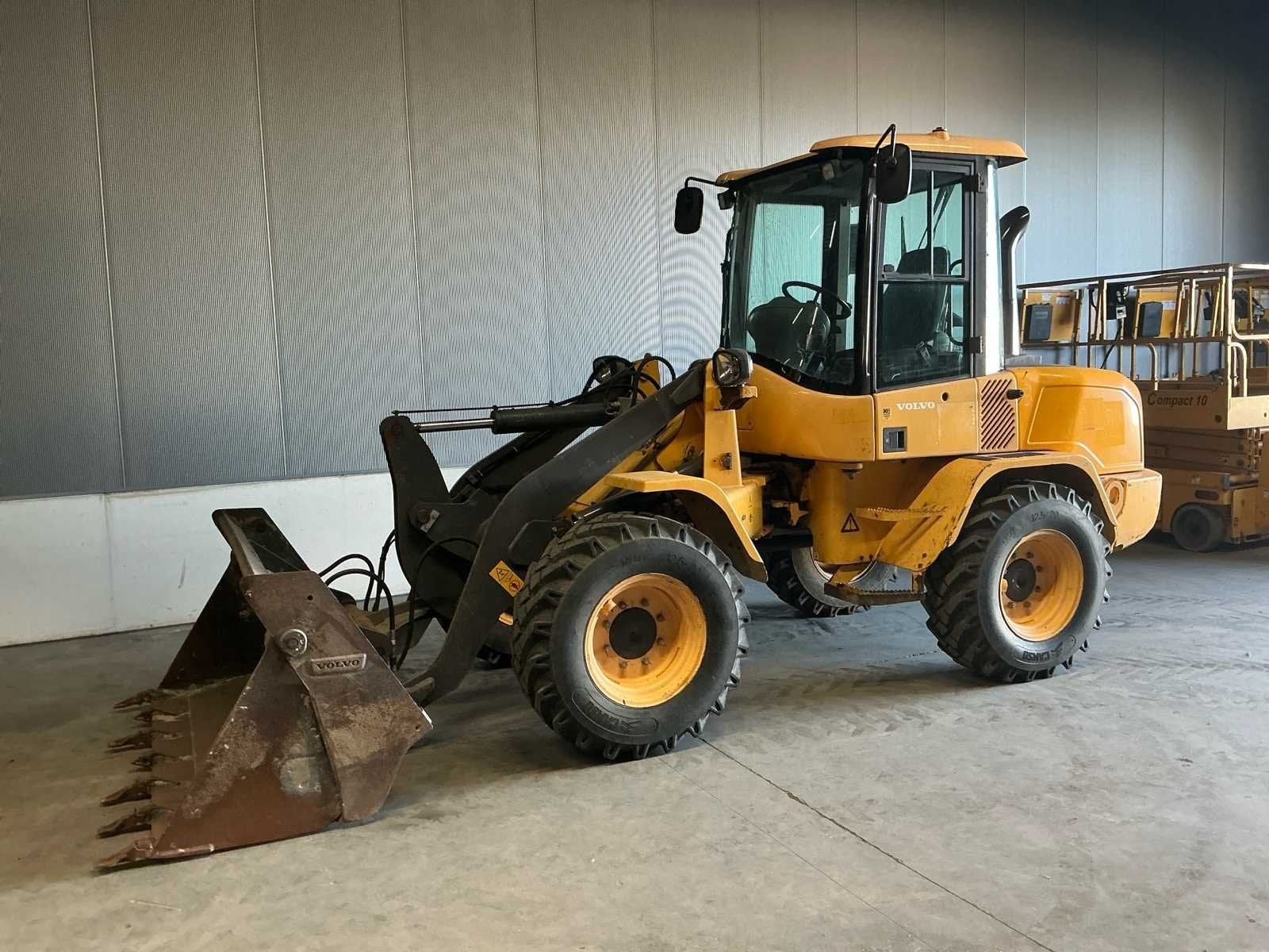 2016 Volvo L30G Shovel, Wiellader of Shovel
