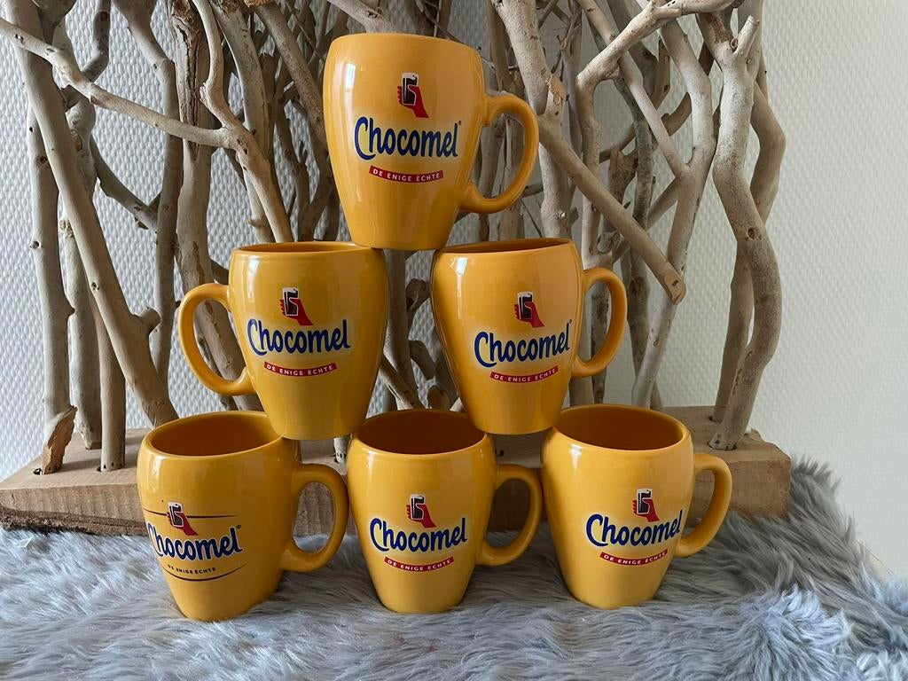 6 Chocomel bekers in nieuwstaat., Ophalen of Verzenden, Zo goed als nieuw, Overige stijlen, Kop(pen) en/of Schotel(s)