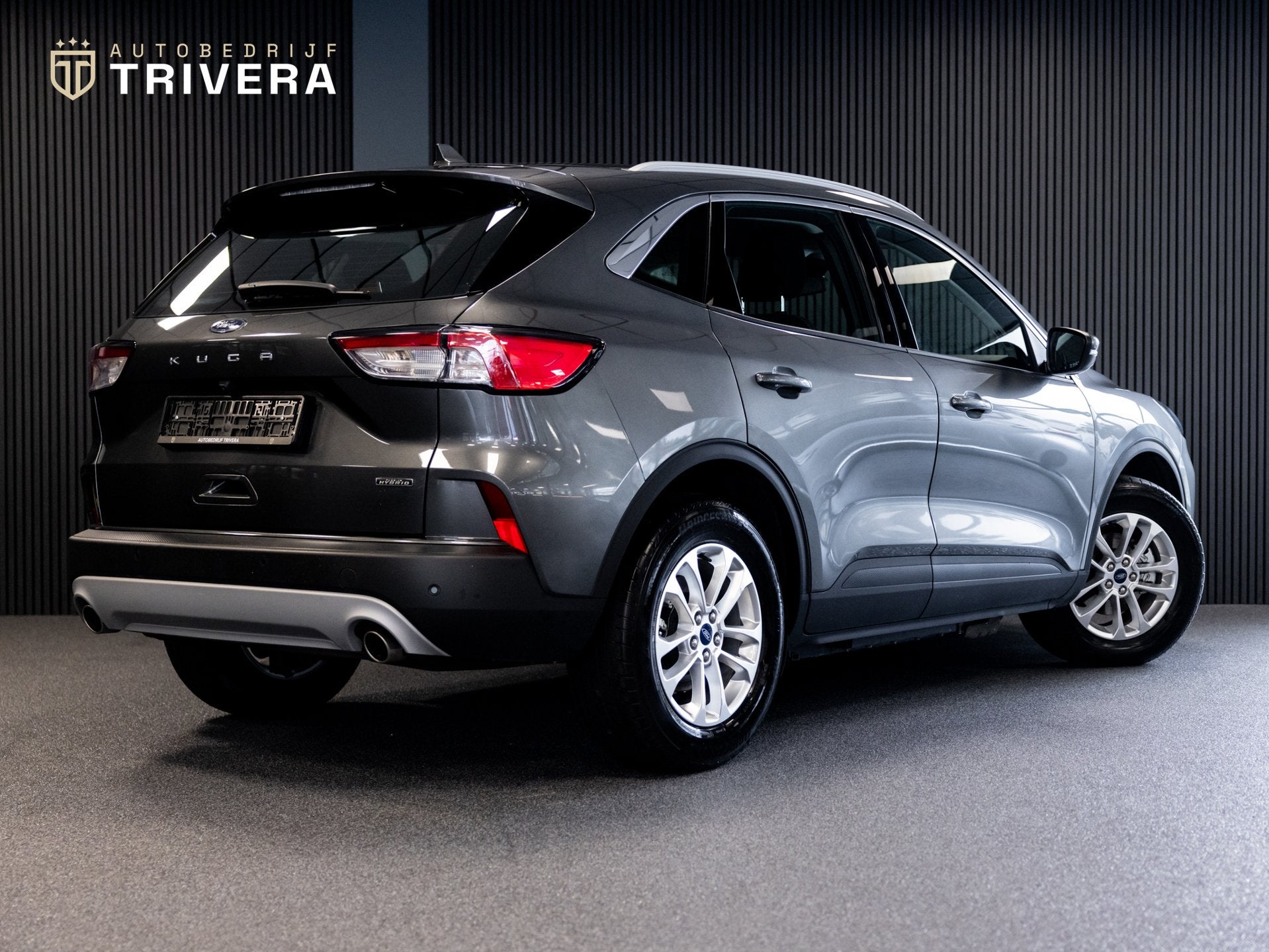 Foto 7 van Ford Kuga 2.5 PHEV Titanium l SoH 96% l CAM 360° l CARPLAY