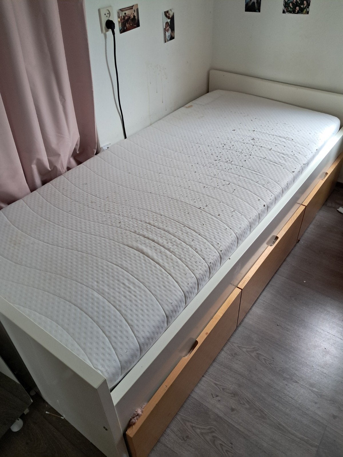Eenpersoons bed IKEA Malm 90x200, Huis en Inrichting, Slaapkamer | Bedden, Ophalen, Gebruikt, 90 cm, Eenpersoons