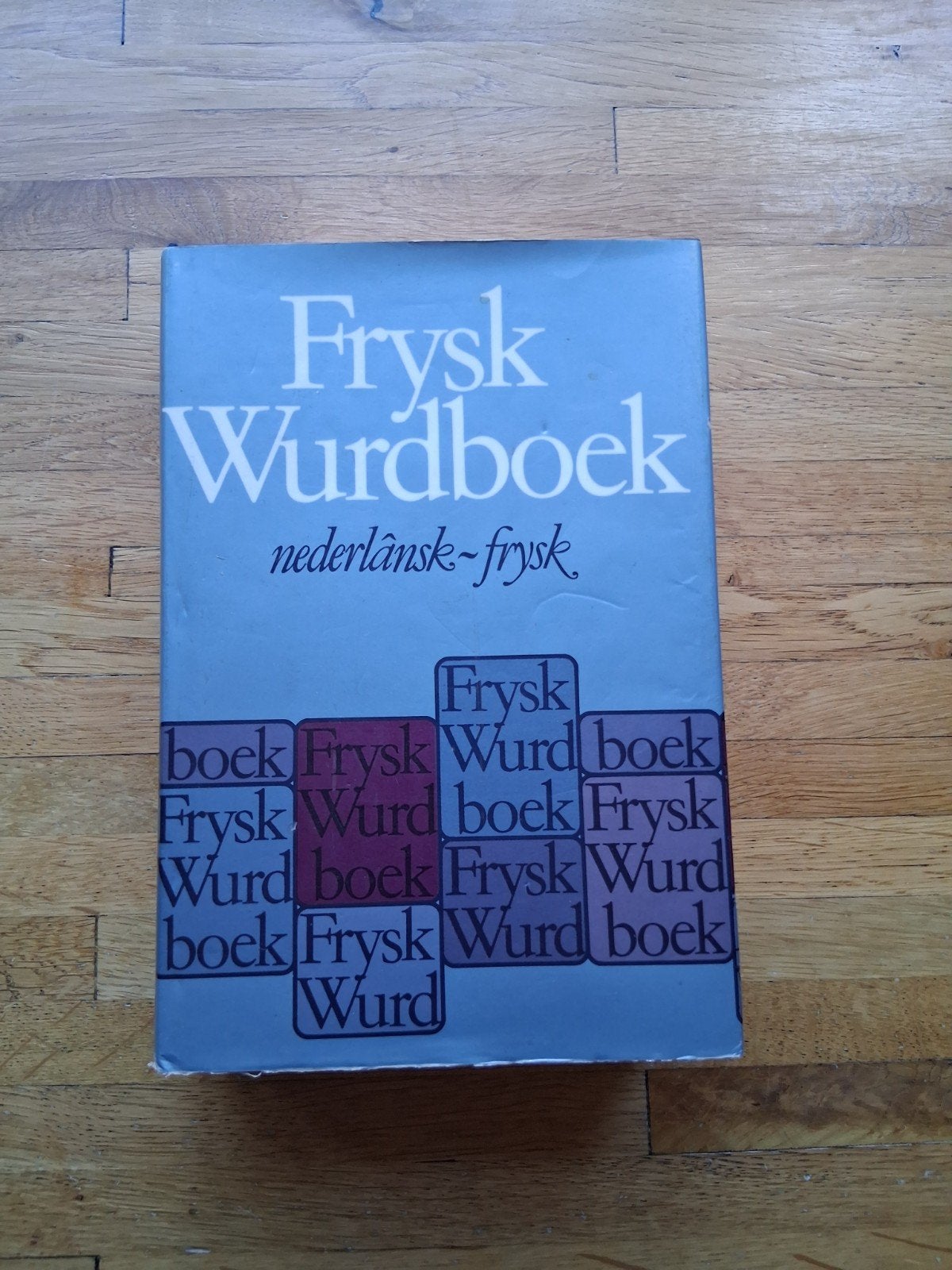 frysk Wurdboek nederlansk frysk woordenboek Nederlands fries, Ophalen of Verzenden, Zo goed als nieuw, Overige uitgevers, Nederlands