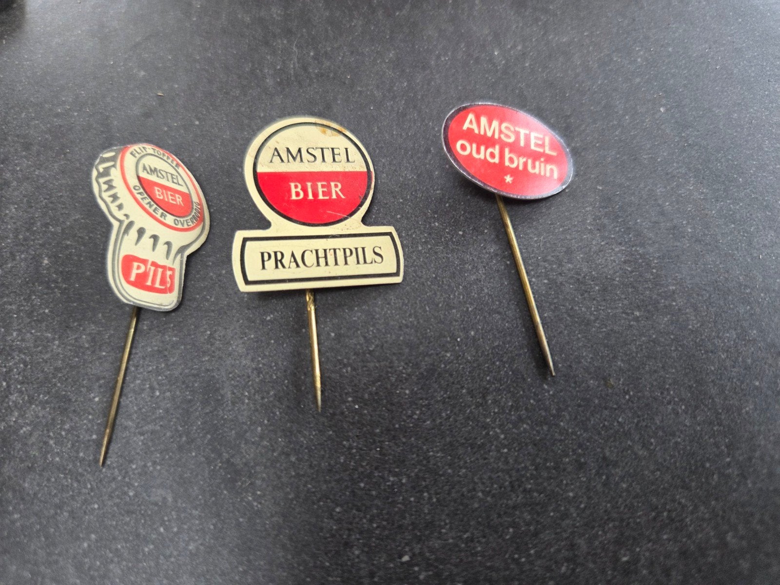 oude amstel speldjes, Verzenden, Gebruikt, Speldje of Pin