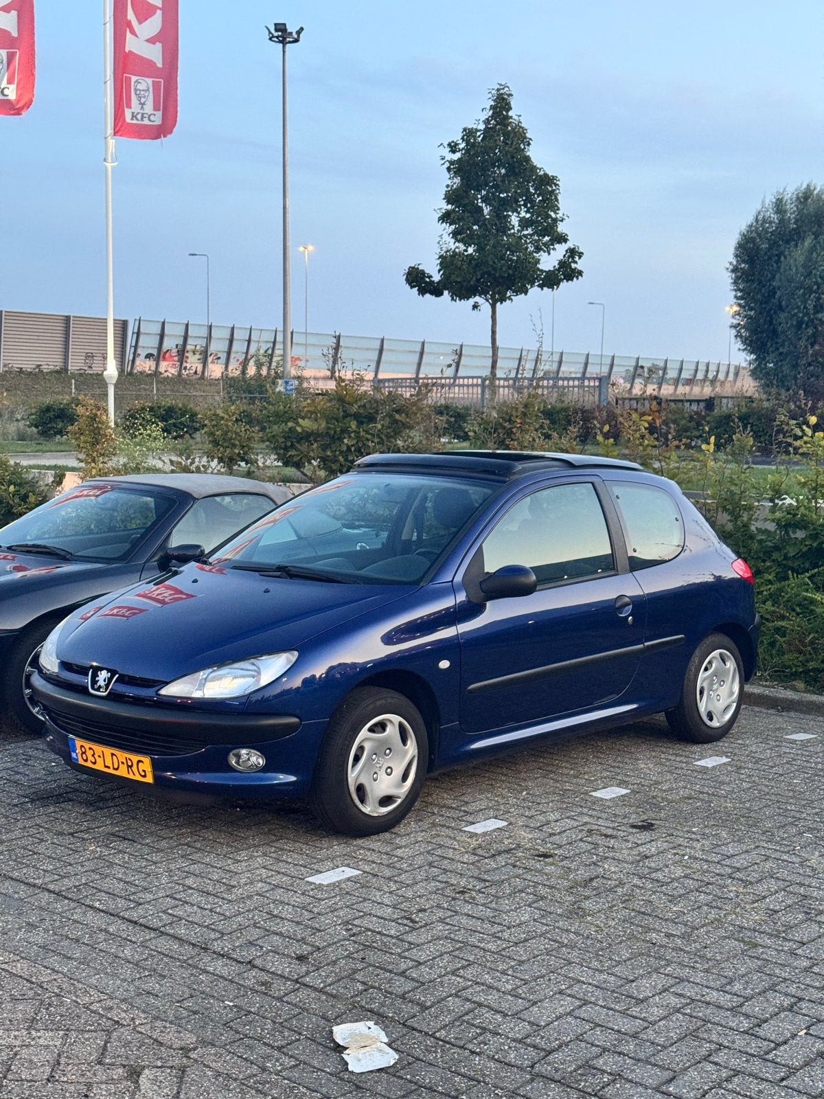 Peugeot 206 1.4 X-line 3D 2002 Blauw, Voorwielaandrijving, 4 cilinders, Blauw, Origineel Nederlands