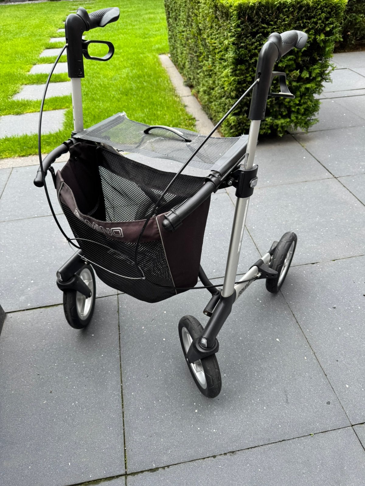 Gemino Rollator, Ophalen, Zo goed als nieuw