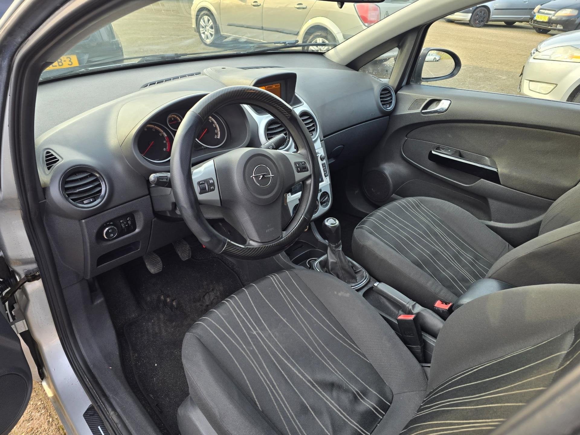 Opel Corsa 1.4-16V '111' Edition 5-deurs AIRCO/cruise, Auto's, Voorwielaandrijving, Euro 5, Gebruikt, 1398 cc