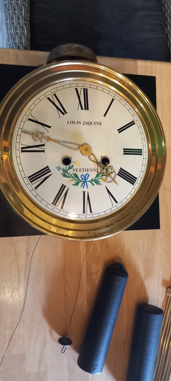 Comtoise klok rond 1850 izgst, Ophalen