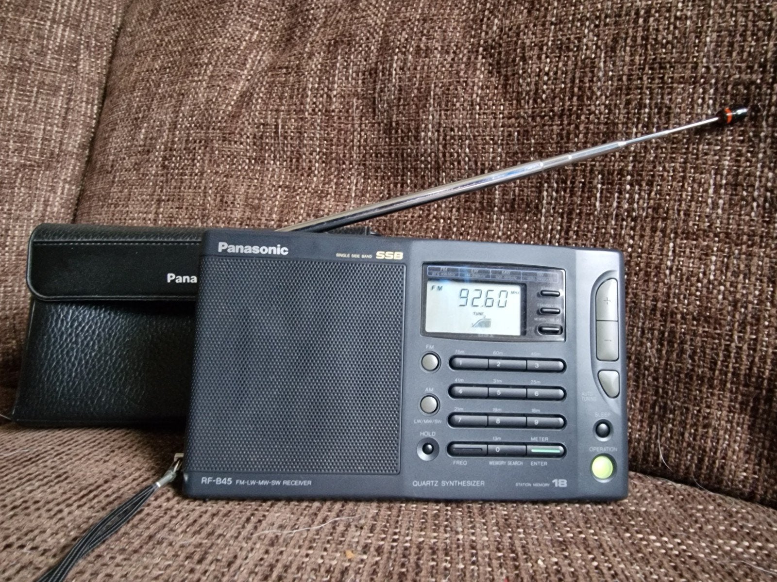 Panasonic radio RF-B45, Verzenden, Zo goed als nieuw, Wereldontvanger