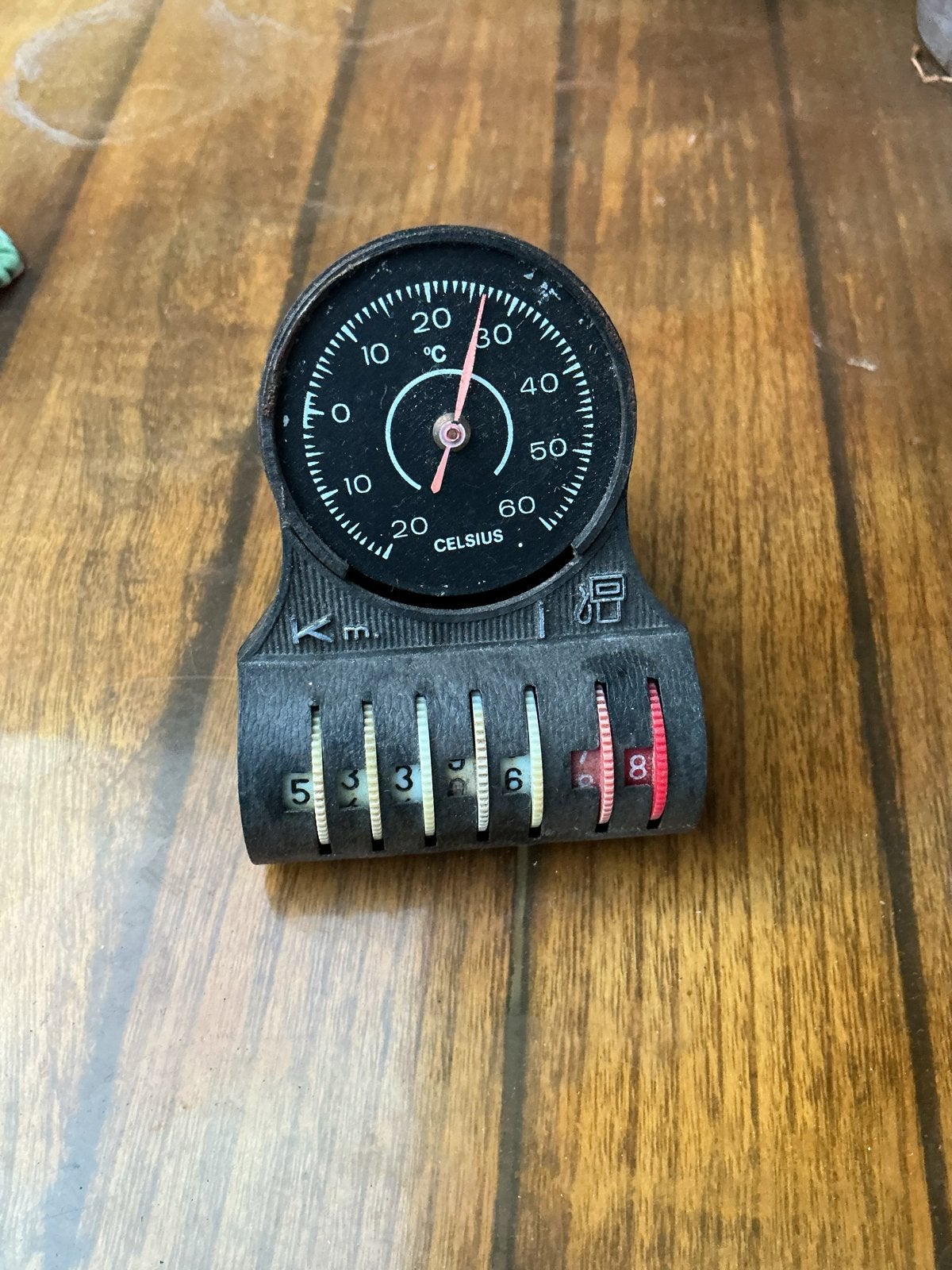 Vintage KM Tank teller temperatuurmeter munthouder dashboard, Ophalen of Verzenden