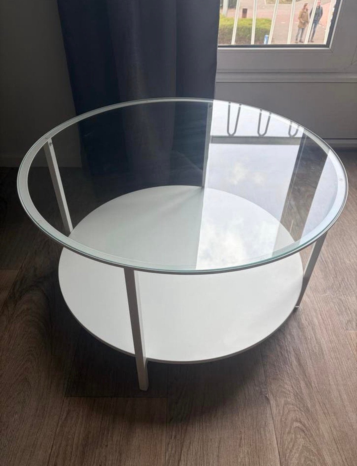 IKEA Vittsjö salontafel - Glas en wit metaal, Huis en Inrichting, Tafels | Salontafels, Ophalen, Rond, 50 tot 100 cm, Minder dan 50 cm