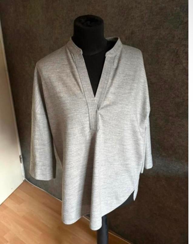 Rosso35 mooie grijze 100% wollen top mt 38 ZGAN, Kleding | Dames, Ophalen of Verzenden, Zo goed als nieuw, Maat 38/40 (M), Grijs